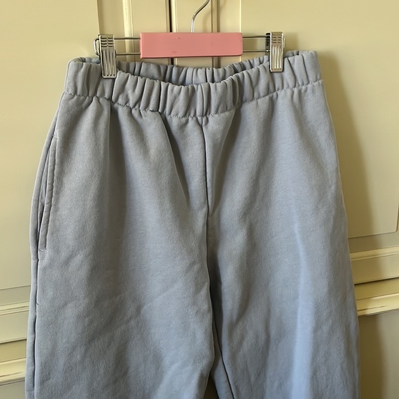 Brandy Melville Rosa Sweatpants - Picture 2 of 3